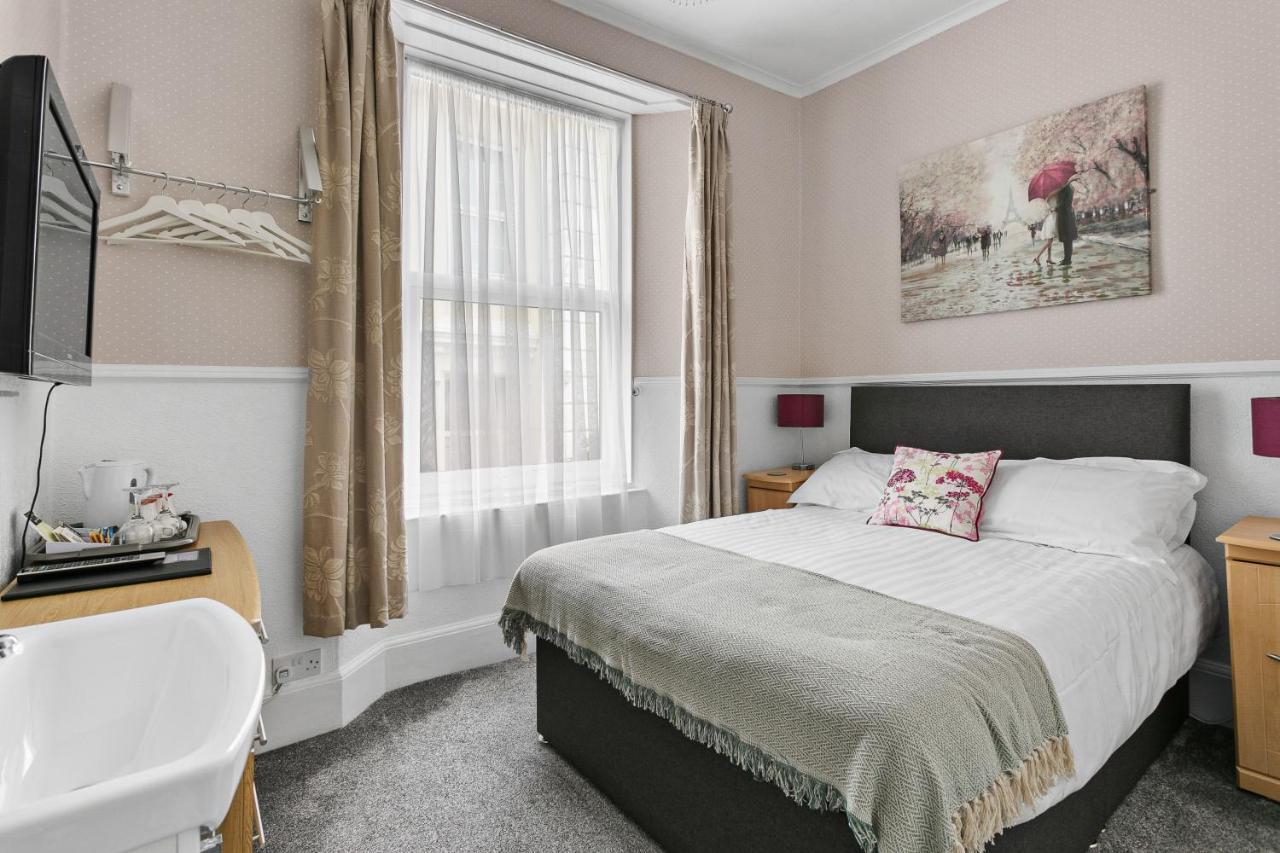 The Netley Bed & Breakfast Торки Екстериор снимка