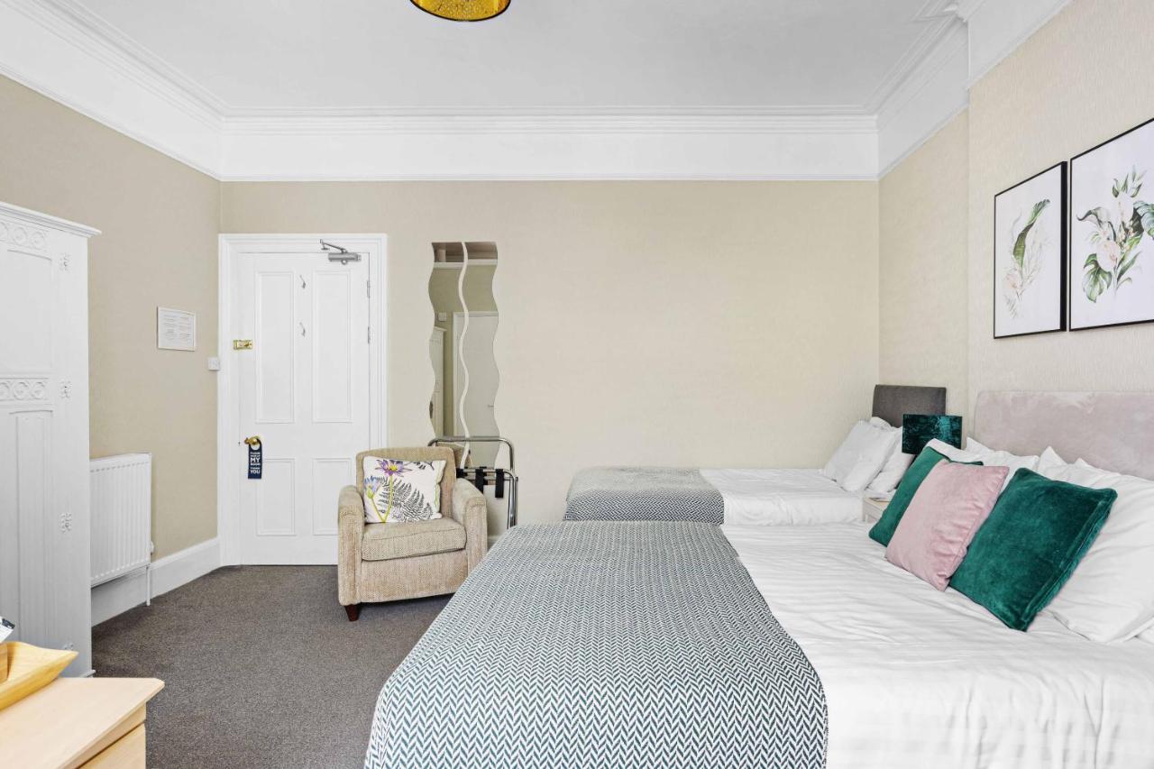 The Netley Bed & Breakfast Торки Екстериор снимка