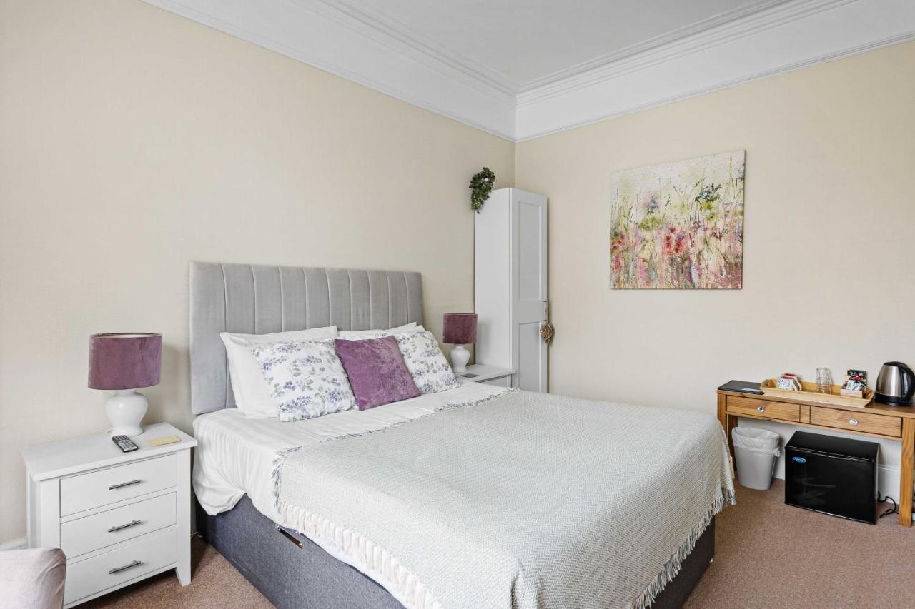 The Netley Bed & Breakfast Торки Екстериор снимка