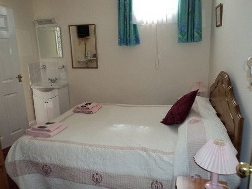 The Netley Bed & Breakfast Торки Екстериор снимка